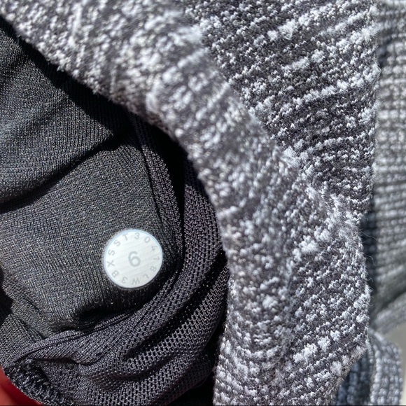 Lululemon Run Briskly 1/2 Zip - Picture 11 of 12